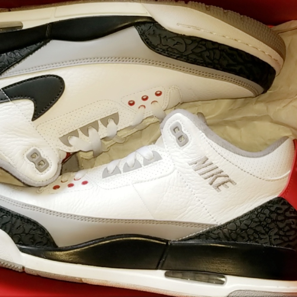 Air jordan tinker 3s size 10.5
